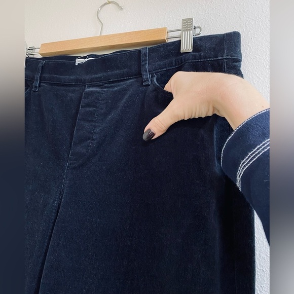 J. Jill Black Straight Leg Corduroy Pull on Pants size Large - Picture 7 of 7